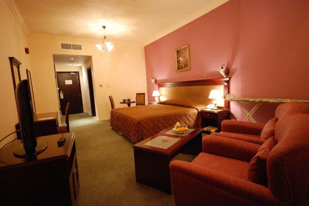 Al Bustan Hotel Sardzsa Kültér fotó