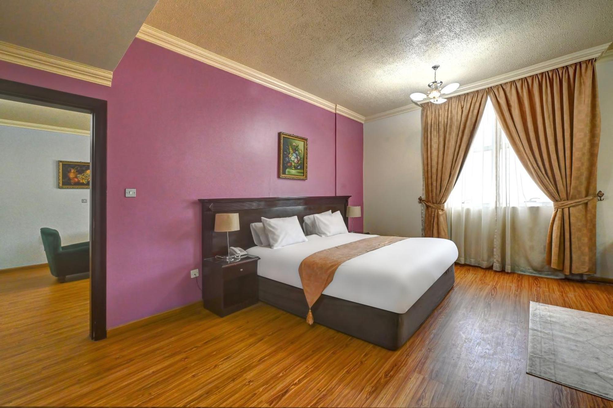 Al Bustan Hotel Sardzsa Kültér fotó