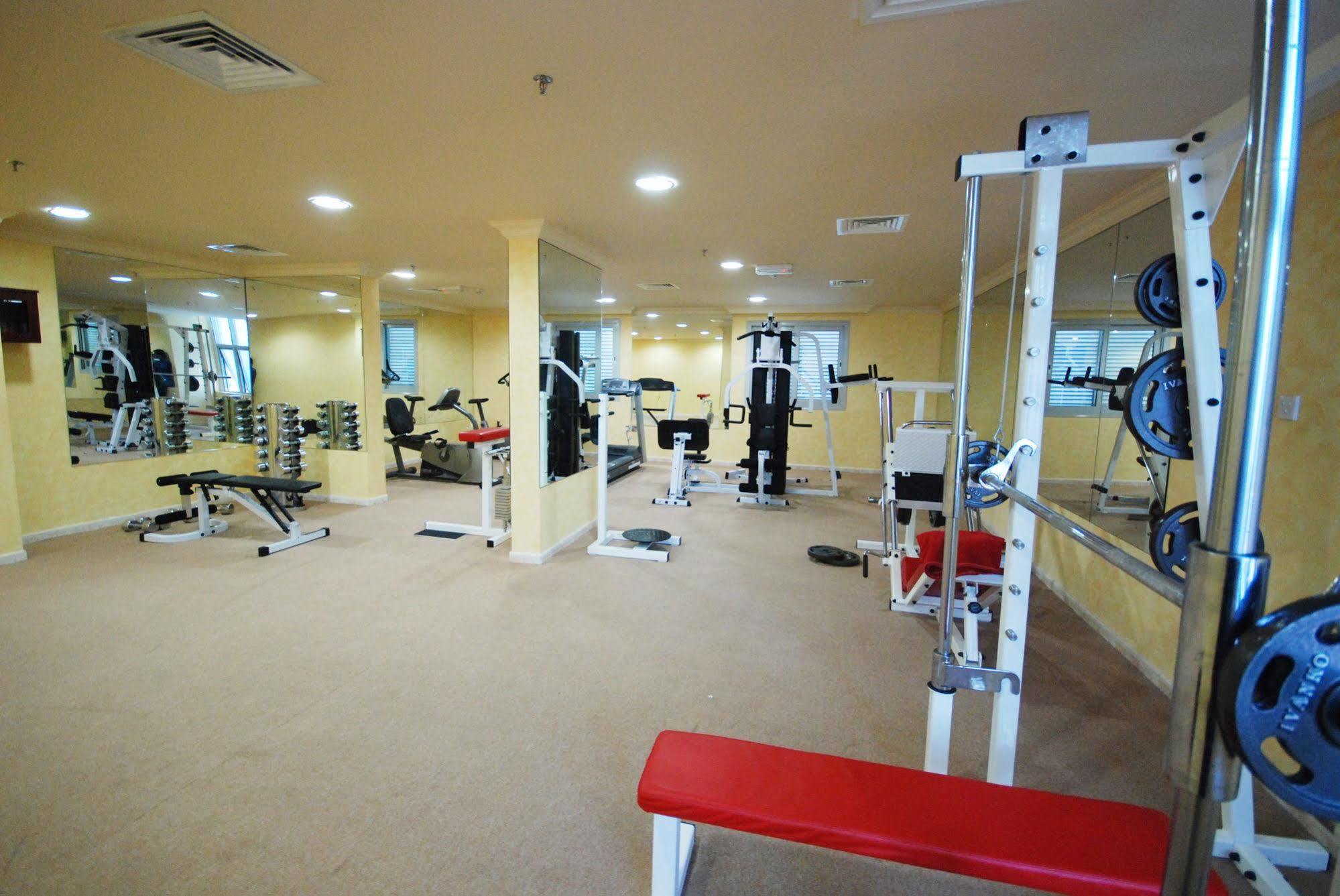 Al Bustan Hotel Sardzsa Kültér fotó